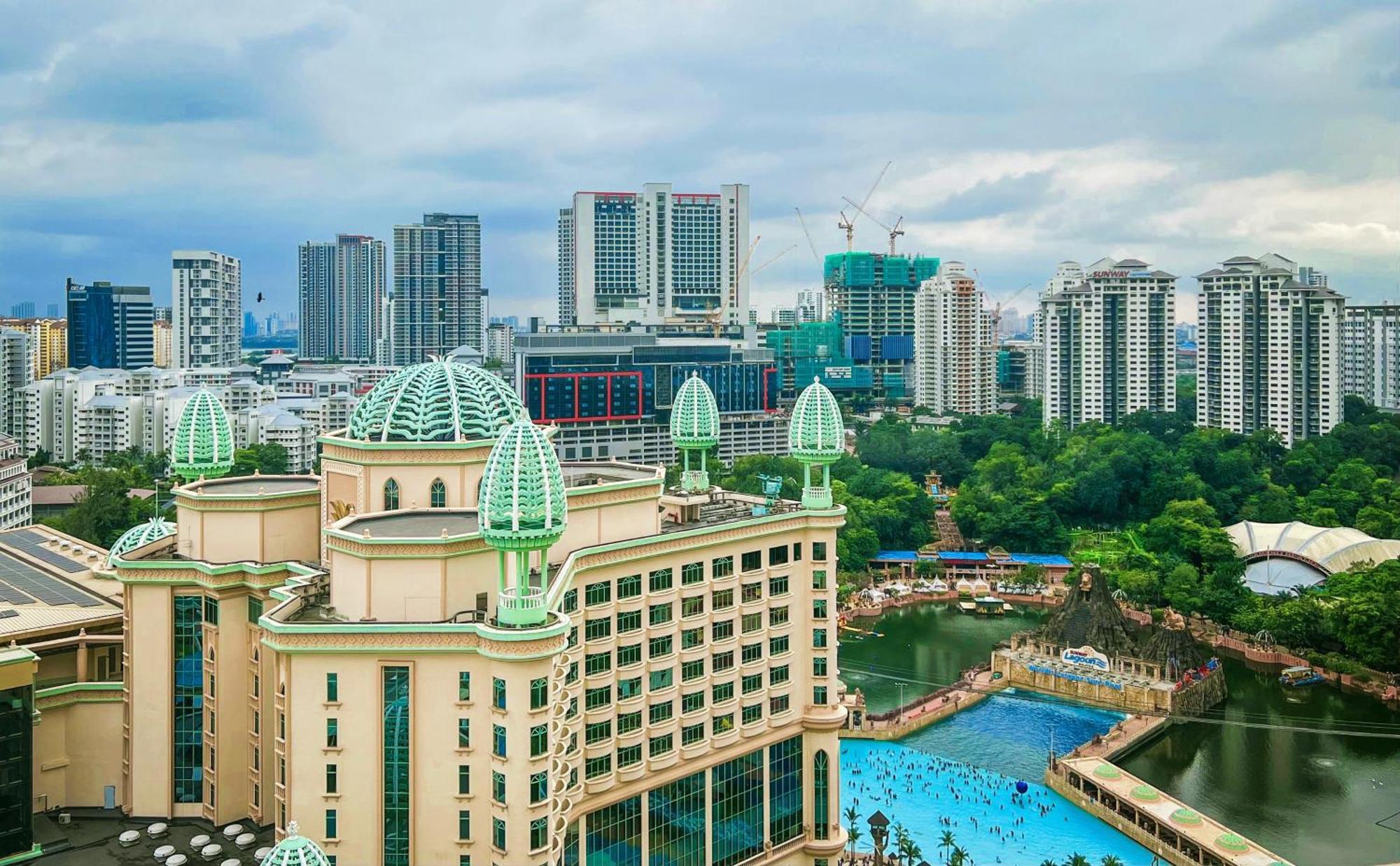 Resort Suites At Bandar Sunway Petaling Jaya Extérieur photo